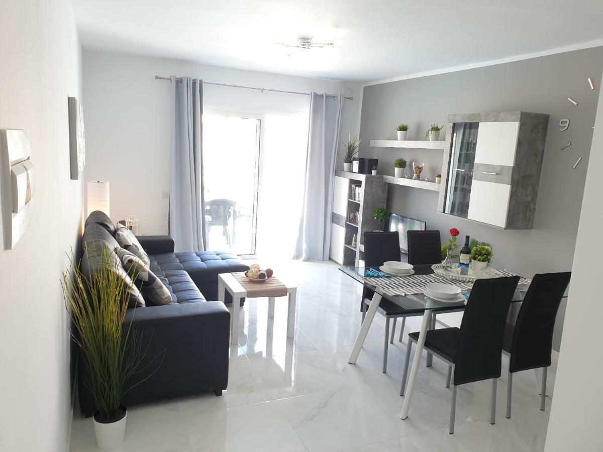 Casa Las Flores With Heated Pool, Only 490 Meters To The Beach, Balcony, Wifi Arona (Tenerife) Exterior foto